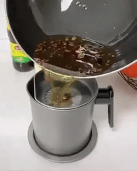 Stainless Steel Kitchen Oil Filter/Strainer Pot